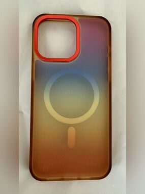 iPhone 15 Pro Max Insignia™ Hard-Shell Case with MagSafe Rainbow Gradient
